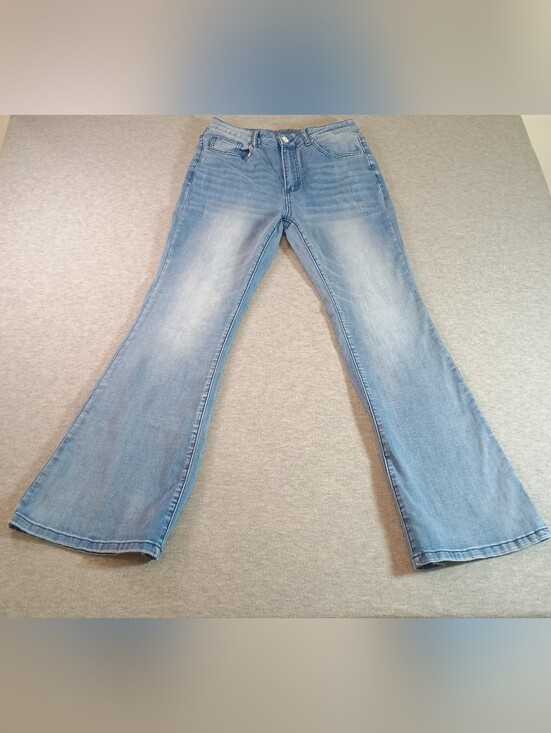 no brand Denim - Unbranded Women's Size 26  Light Blue Flared Jeans